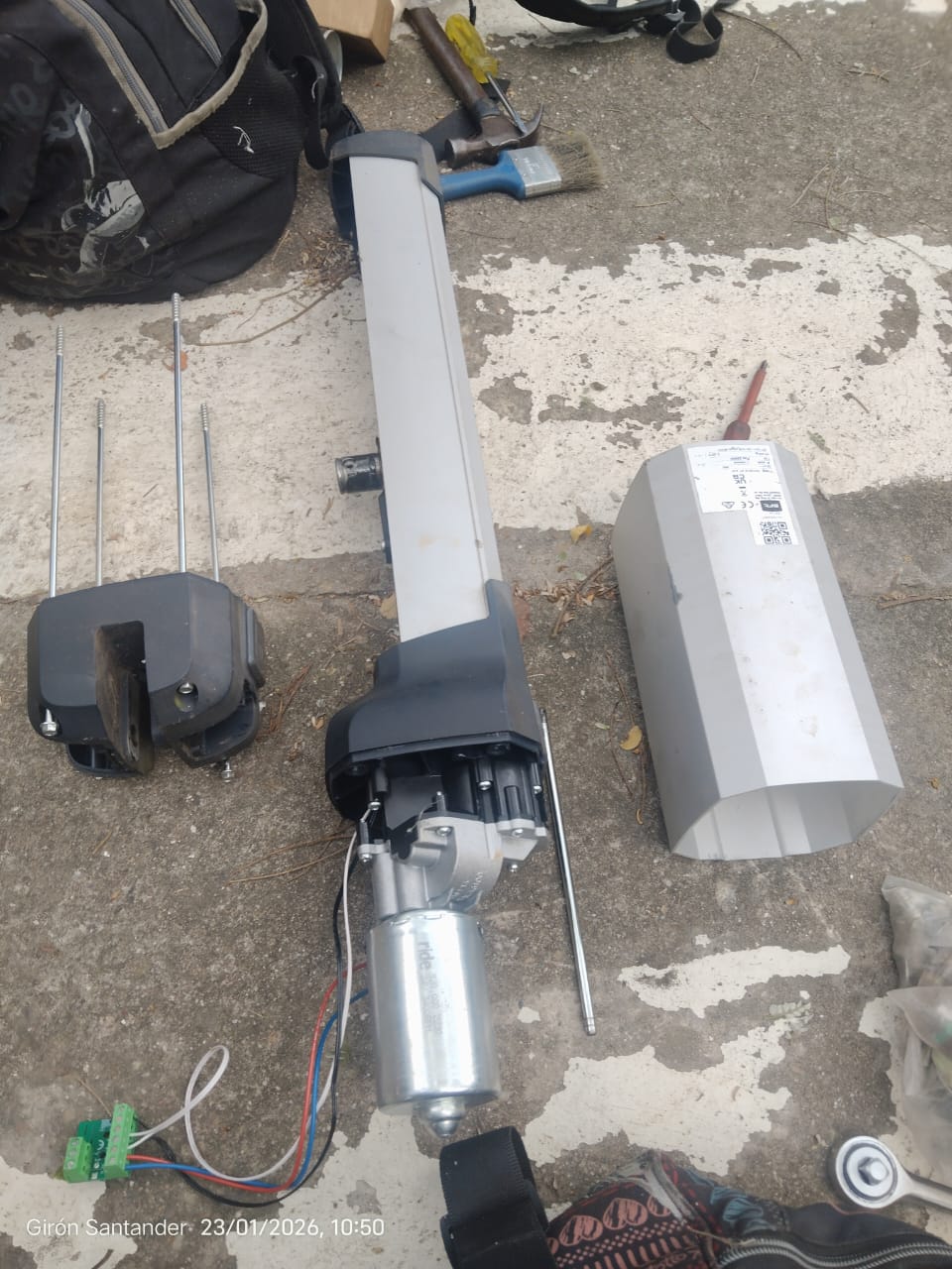 Mantenimiento preventivo de brazos electromecánicos BFT Phobos en Girón — foto 1