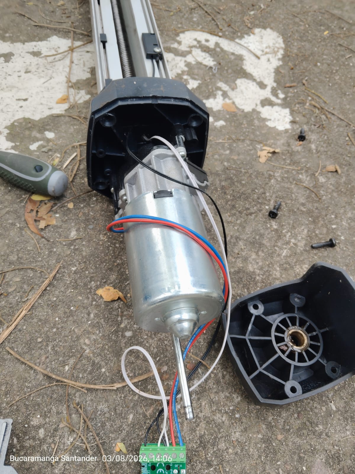 Mantenimiento preventivo de brazos electromecánicos BFT Phobos en Girón — foto 4