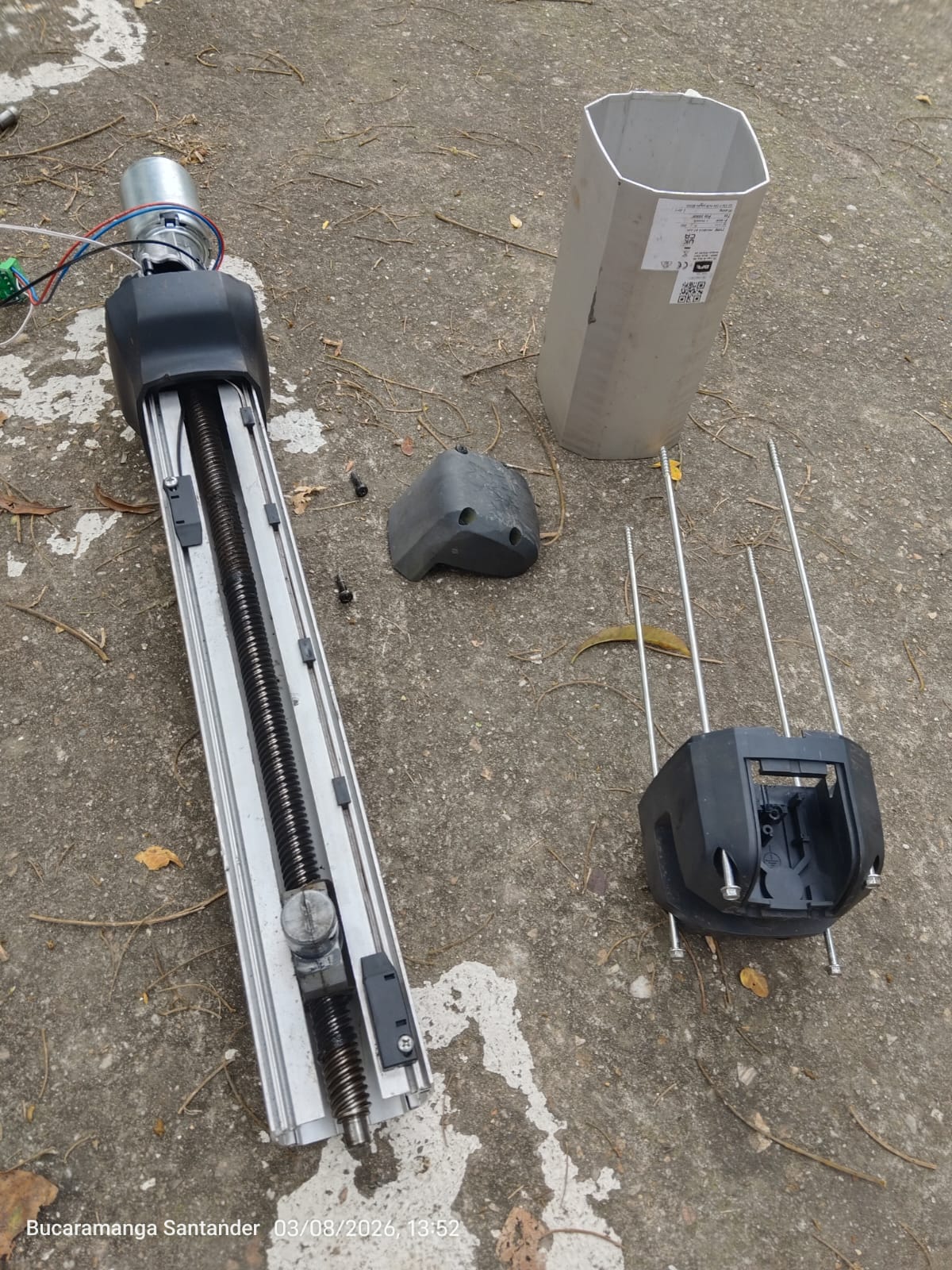 Mantenimiento preventivo de brazos electromecánicos BFT Phobos en Girón — foto 6
